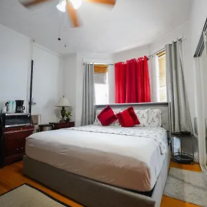 The Bergen Nest - 2br Nyc Access Apartment